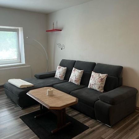 Apartman V Rodinnem Dome Jaroměř Dış mekan fotoğraf