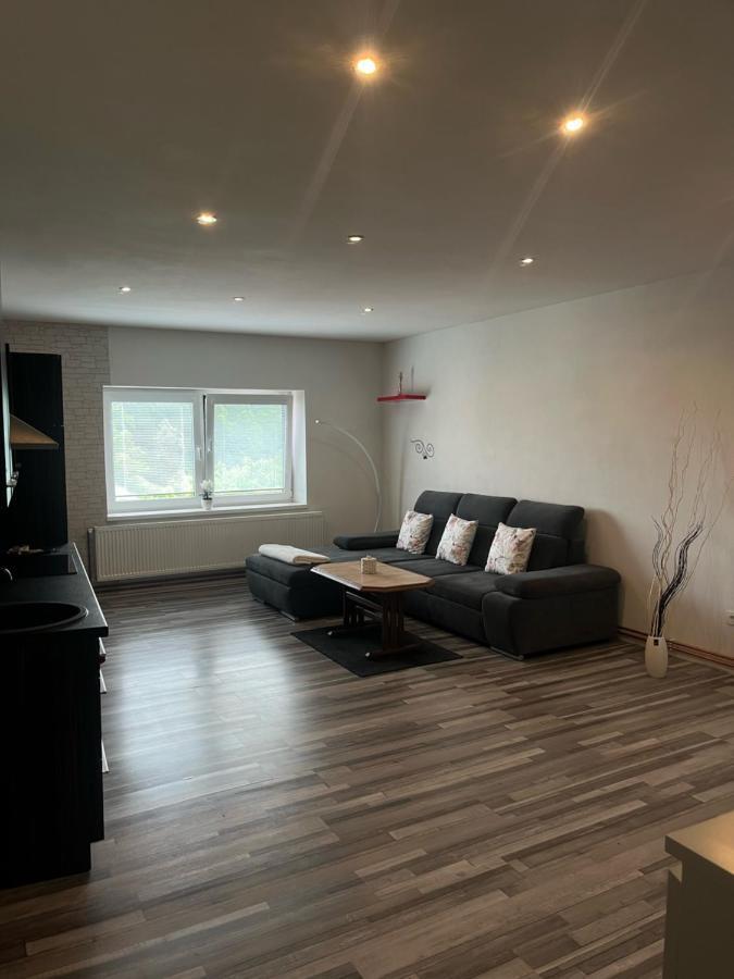 Apartman V Rodinnem Dome Jaroměř Dış mekan fotoğraf